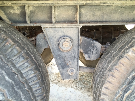 ขายหางพ่วง  สามมิต  3  เพลา. ยัด  ปี 40    สนใจติดต่อ  081 - 6079515