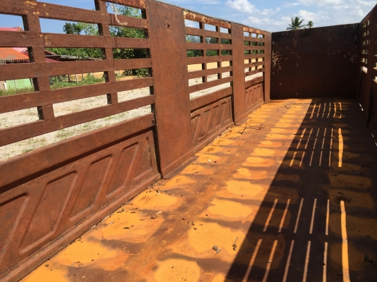 ขายหางพ่วง  สามมิต  3  เพลา. ยัด  ปี 40    สนใจติดต่อ  081 - 6079515