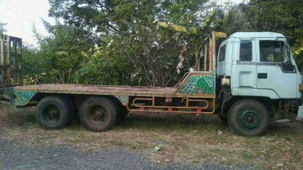 ขายเทรลเลอร์ ร็อกกี้ 195แรง มีระบบบันไดไฮดรอลิก เอกสารพร้อมโอน ราคา390,000 สนใจโทร 090-8588220คุณนะ 093-3258446คุณบิว หรือเข้าดูสินค้าอื่นๆได้ที่ www.truck.in.th/498 หรือเพจFacebook ณรงค์ ซื้อขายรถมือสอง (เว็บไซต์ส่วนตัว) หรือFacebook คุณนะ รถบรรทุก