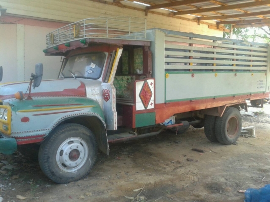 ขาย 6 ล้อหัวยาวดั้มๆๆ ราคาถูกกระบะคอกเกษตรใหญ่กระบะยาว 4.70 กระบะเหล็กทั้งใบ เครื่อง 6BB 145 แรงพวงมาลัยพาวเวอรํ ยางดีทั้ง 6 เส้น เหมาะสำหรับบรรทุกอ้อย บรรทุกมัน บรรทุกข้าวเปลือก