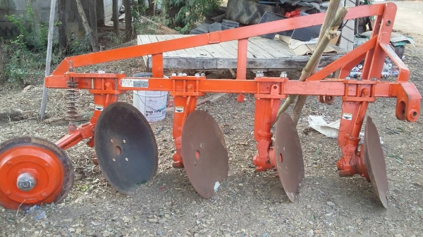 ขายรถไถL4708ใบมีดผาล4พร้อมใช้ครับ ขายรถไถL4708ใบมีดผาล4พร้อมใช้ครับ