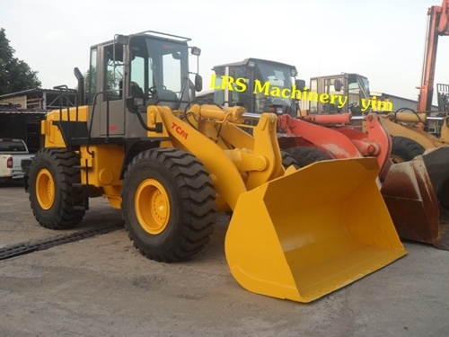 รถตักล้อยาง TCM L 27