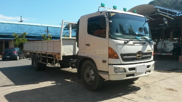 รถบรรทุก 6 ล้อ HINO MEGA FG เก่าเก็บไม่ได้ใช้งาน ปีจดทะเบียน 2551 รถบรรทุก 6 ล้อ HINO MEGA FG เก่าเก็บไม่ได้ใช้งาน ปีจดทะเบียน 2551