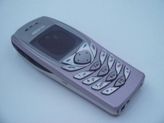 NOKIA 6100 เครื่องใหม่ค้างสต็อก สวยๆ ครับ