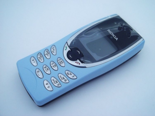 NOKIA 8210 เครื่องใหม่ค้างสต็อก มีกล่องอุปกรณ์ครบชุด