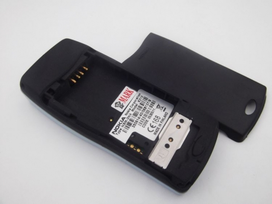 NOKIA 8210 เครื่องใหม่ค้างสต็อก มีกล่องอุปกรณ์ครบชุด