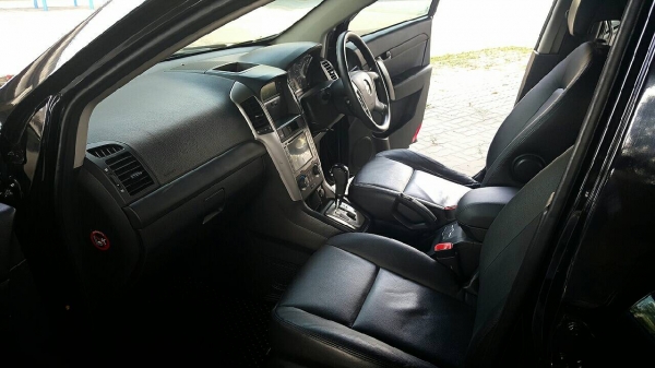 2010 CHAVROLET CAPTIVA 2.0LT 2WD สีดำ 2010 CHAVROLET CAPTIVA 2.0LT 2WD สีดำ