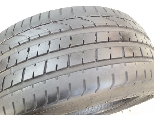 ขายยาง245/40/18 ปี 0613 Pirelli 2 เส้น