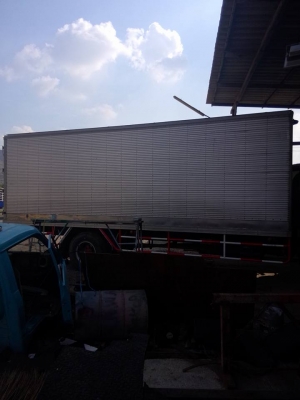 ขายตู้เย็น7เมตรติดรถเดกก้าสวยไม่มีรั่วพร้อมใช้