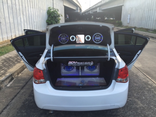 2013 CHEVROLET CRUZE 1.8LS สีขาว เครื่องเสียงแน่นๆ