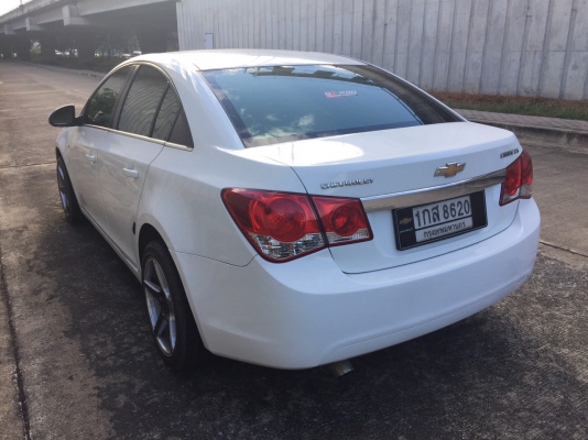 2013 CHEVROLET CRUZE 1.8LS สีขาว เครื่องเสียงแน่นๆ