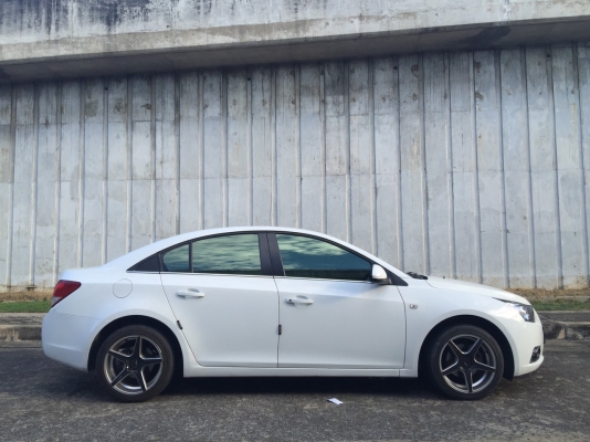 2013 CHEVROLET CRUZE 1.8LS สีขาว เครื่องเสียงแน่นๆ