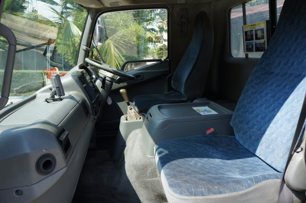 FROM JAPAN ขายหัวเก๋ง MITSUBISHI FIGHTER ตาเพชร หัวกว้าง