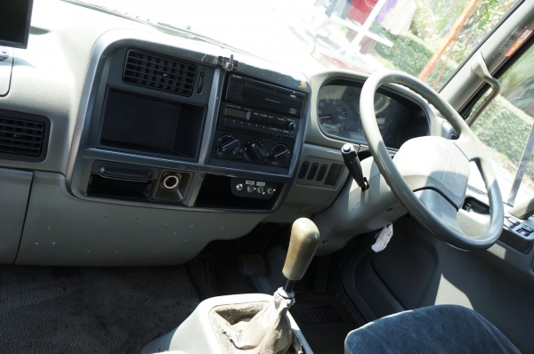 FROM JAPAN ขายหัวเก๋ง MITSUBISHI FIGHTER ตาเพชร หัวกว้าง