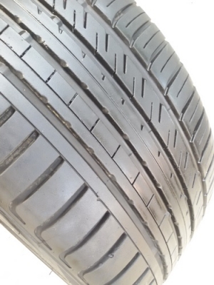 ขายยาง245/40/18 ปี 1714 MAYRUN จีน  2  เส้น