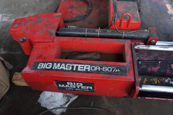 FROM JAPAN ขายเครื่องถอดยางรถบรรทุก รถตัก  ONODANI