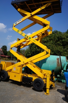 ขายรถกระเช้า TADANO  ยกสูงได้ 9 เมตร