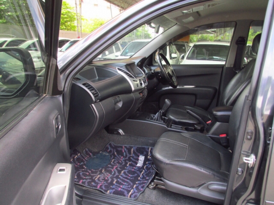 MITSUBISHI TRITON PLIS DOUBLE CAB 2.5 VG TURBO ปี2013 โทร0989190195 ดาวออโต้เบสท์