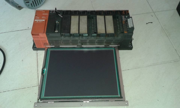 PLC มิซูพร้อมจอ Touch screen control