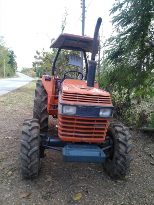 ขายด่วนรถไถมือสองญี่ปุ่น  45แรง L145