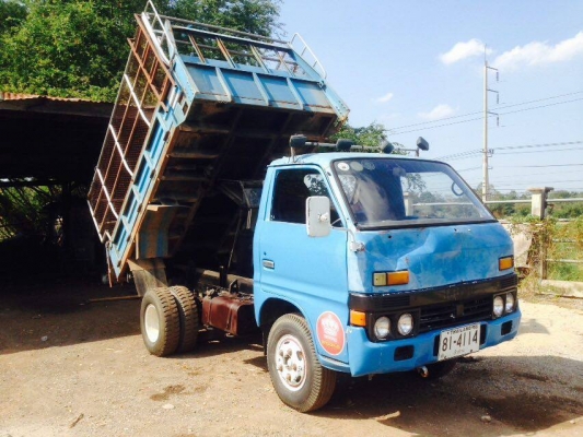 ขายรถ 6 ล้อดั้มเครื่อง 100 แรง