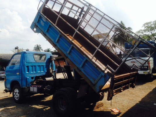 ขายรถ 6 ล้อดั้มเครื่อง 100 แรง