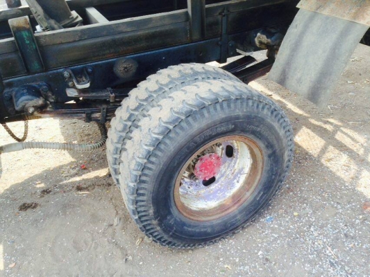 ขายรถ 6 ล้อดั้มเครื่อง 100 แรง