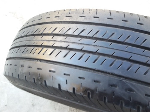 ขายยาง195R15 ปี 13  BRIDGESTONE R611  4 เส้น