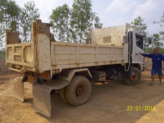 ขายรถพร้อมใช้ครับ เอกสารพร้อมโอน จัดแนนท์ได้ 800000 บาท