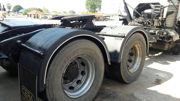 สิบล้อ1เพา หัวลาก VOLVO 320เพาเดียว ปี45 พร้อมห่างพื้นเรียบ 3คาน สภาพดีสวยพร้อมใช้ ทะเบียนพร้อมโอน