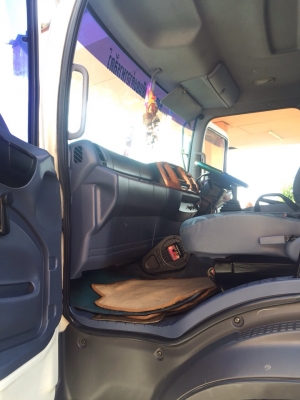 ขายสิบล้อหัวลาก 320 FM2P ปี 50