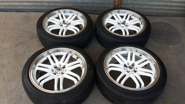 Lenso ขอบ 17 4รู100/114 พร้อมยางปี12/13