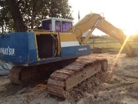 KOMATSU 200-5 รถพร้อมใชั ไฟฟ้าครบ แอร์เย็น ช่วงล่างดี เอกสารเล่มทะเบียน KOMATSU 200-5 รถพร้อมใชั ไฟฟ้าครบ แอร์เย็น ช่วงล่างดี เอกสารเล่มทะเบียน
