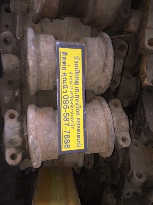 โรลเลอร์ KOMATSU PC200-1-2 ของเก่า ราคา 2,000 บาท ราคาคุยได้ โรลเลอร์ KOMATSU PC200-1-2 ของเก่า ราคา 2,000 บาท ราคาคุยได้