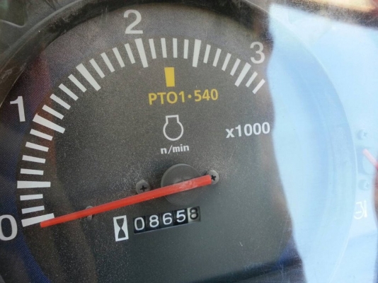 คูโบต้า L4708 4 WD พร้อมใบมีดตราช้าง