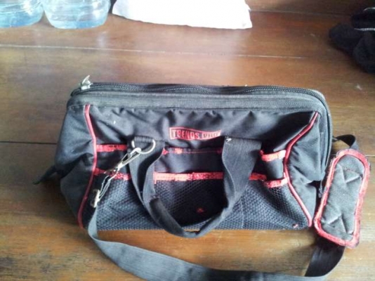 ขายกระเป๋าสำหรับใส่เครื่องมือ ตามสภาพ