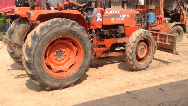 ขายรถไถ KUBOTA M5000 เครื่องดี สภาพสวยเดิมๆ ( ราคา 328,000 บาท ) (มีภาพวีดีโอ) พร้อมอุปกรณ์ 2 รายการ ขายรถไถ KUBOTA M5000 เครื่องดี สภาพสวยเดิมๆ ( ราคา 328,000 บาท ) (มีภาพวีดีโอ) พร้อมอุปกรณ์ 2 รายการ