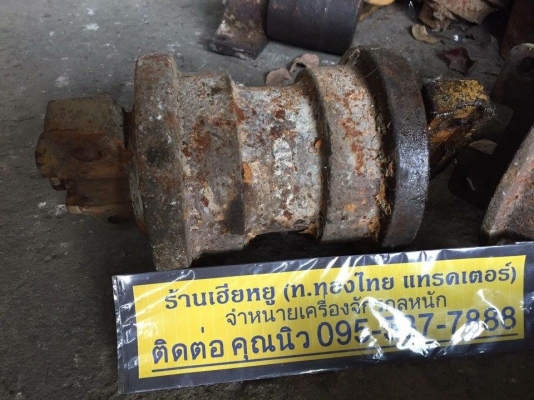โรลเลอร์ KOMATSU PC100-1-2 ของเก่า ราคา 2,000 บาท ราคาคุยได้ โรลเลอร์ KOMATSU PC100-1-2 ของเก่า ราคา 2,000 บาท ราคาคุยได้