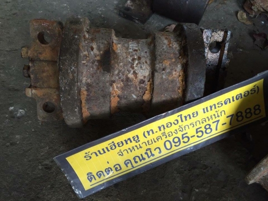 โรลเลอร์ KOMATSU PC100-1-2 ของเก่า ราคา 2,000 บาท ราคาคุยได้ โรลเลอร์ KOMATSU PC100-1-2 ของเก่า ราคา 2,000 บาท ราคาคุยได้
