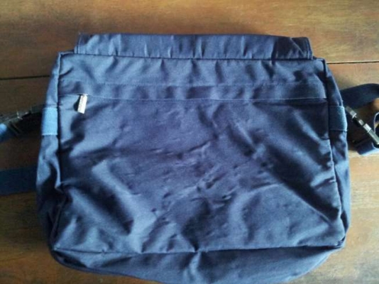 ขายกระเป๋าใส่เอกสาร diadora แท้