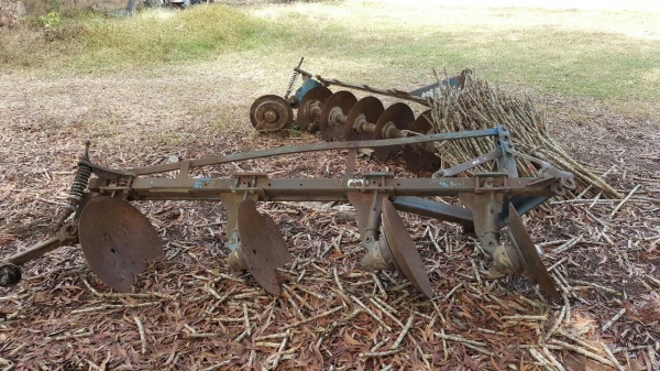 ขายตามสภาพ รถไถ 2 เพลา FORD 6610 เสื้อลาย คานหน้า ZF ปั้มดีเซลเสียสตาร์ทไม่ติด เอกสารเล่มทะเบียนครบ อุปกรณ์มีผานดันหน้า ผาน 4 และผาน 5 ขายตามสภาพ รถไถ 2 เพลา FORD 6610 เสื้อลาย คานหน้า ZF ปั้มดีเซลเสียสตาร์ทไม่ติด เอกสารเล่มทะเบียนครบ อุปกรณ์มีผานดันหน้า ผาน 4 และผาน 5