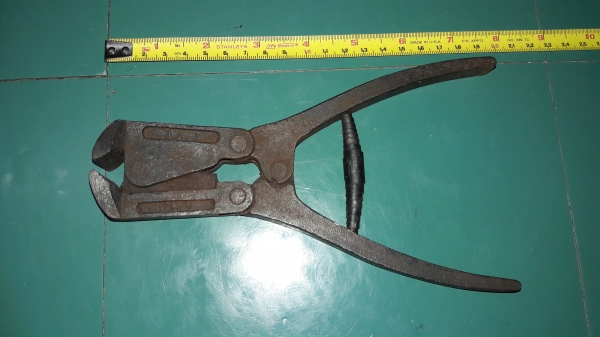 ขายคีมตัดตะปูงานเก่ามือสองREILY Made in POLAND.