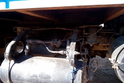 สิบล้อราคาประหยัดขึ้นรถเกี่ยวแมคโคเครื่อง185แรงทิฟฟี่ 3700000