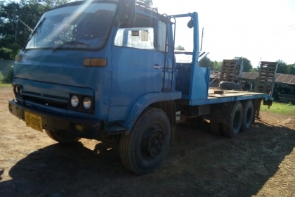 สิบล้อราคาประหยัดขึ้นรถเกี่ยวแมคโคเครื่อง185แรงทิฟฟี่ 3700000