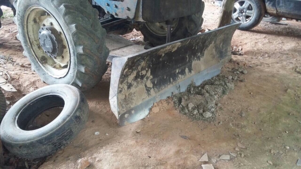 ขายรถไถ NEWHOLLAND TD95D เครื่อง 95แรงม้า เล่มทะเบียน สนใจโทร 081-970-1072