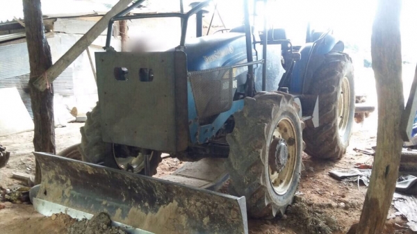 ขายรถไถ NEWHOLLAND TD95D เครื่อง 95แรงม้า เล่มทะเบียน สนใจโทร 081-970-1072