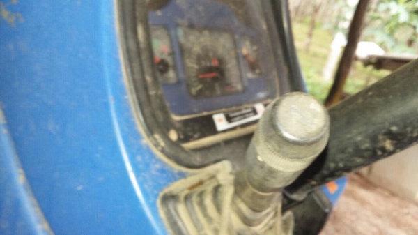 ขายรถไถ NEWHOLLAND TD95D เครื่อง 95แรงม้า เล่มทะเบียน สนใจโทร 081-970-1072