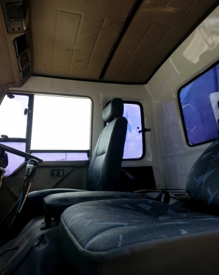 ขายรถน้ำมัน ไอ้หลง FN527 TF4XXX เครื่อง2เพลา6D16 TURBO 220แรง เกียร์ 10เกียร์ ช่วงล่างเดิมๆ