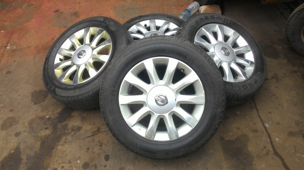 แม๊กNissanเทียน่า 16-5รู เอ็นไก่ japan ปัดหน้าเงา4วง