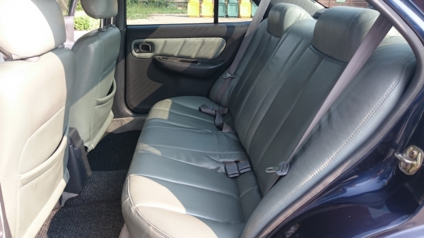 Nissan Sunny  TOP  A/T ปี 2000